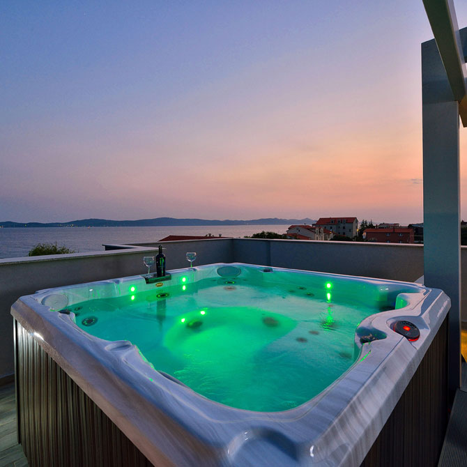 SUPERIOR APARTMAN S HIDROMASAŽNOM KADOM